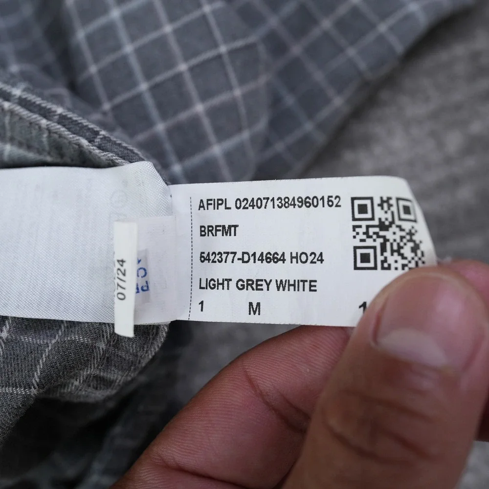 Banana Republic Shirt Button Down Men Medium Grey Windowpane Plaid Untucked Fit
